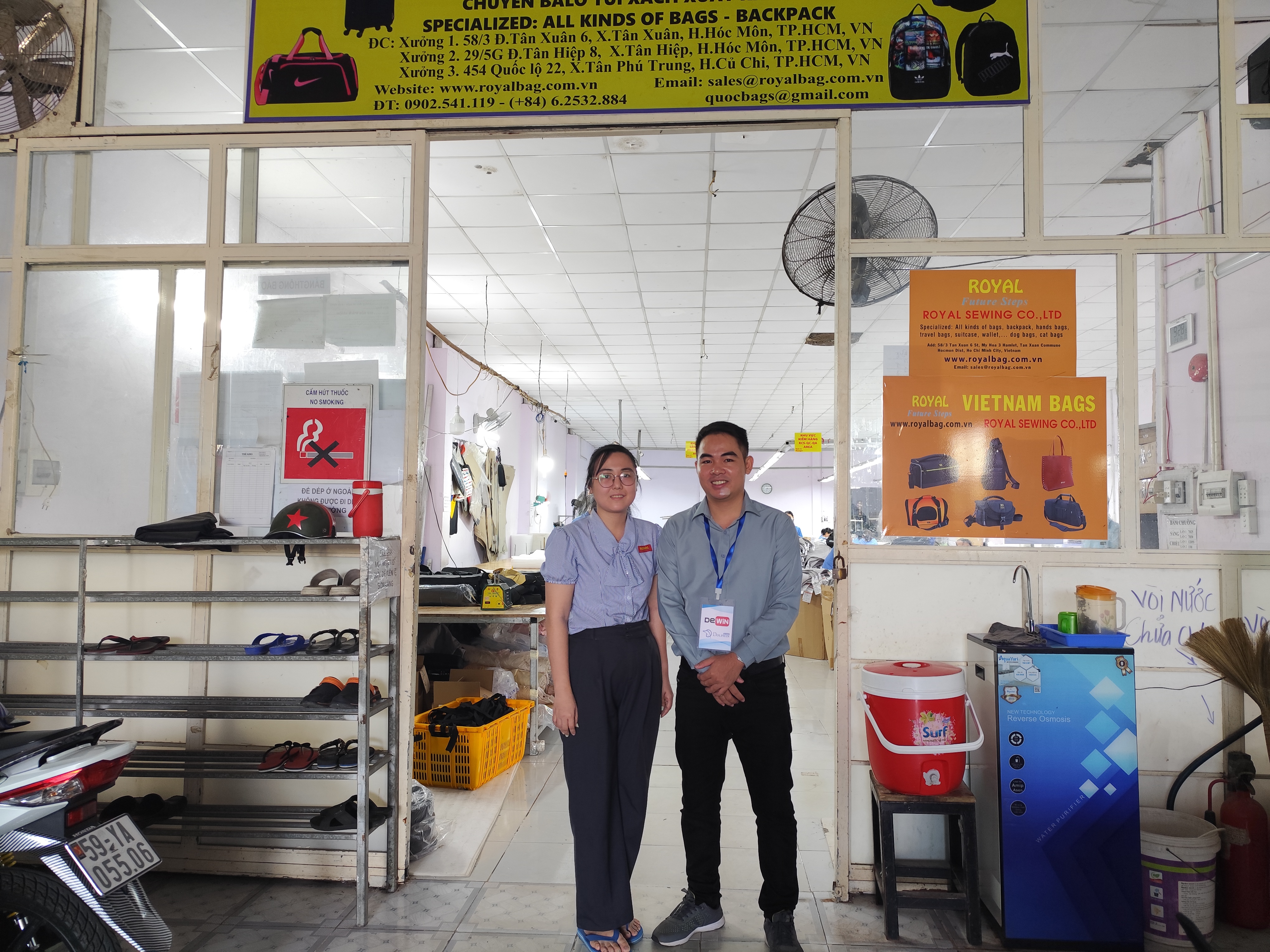 Photo with contacted person